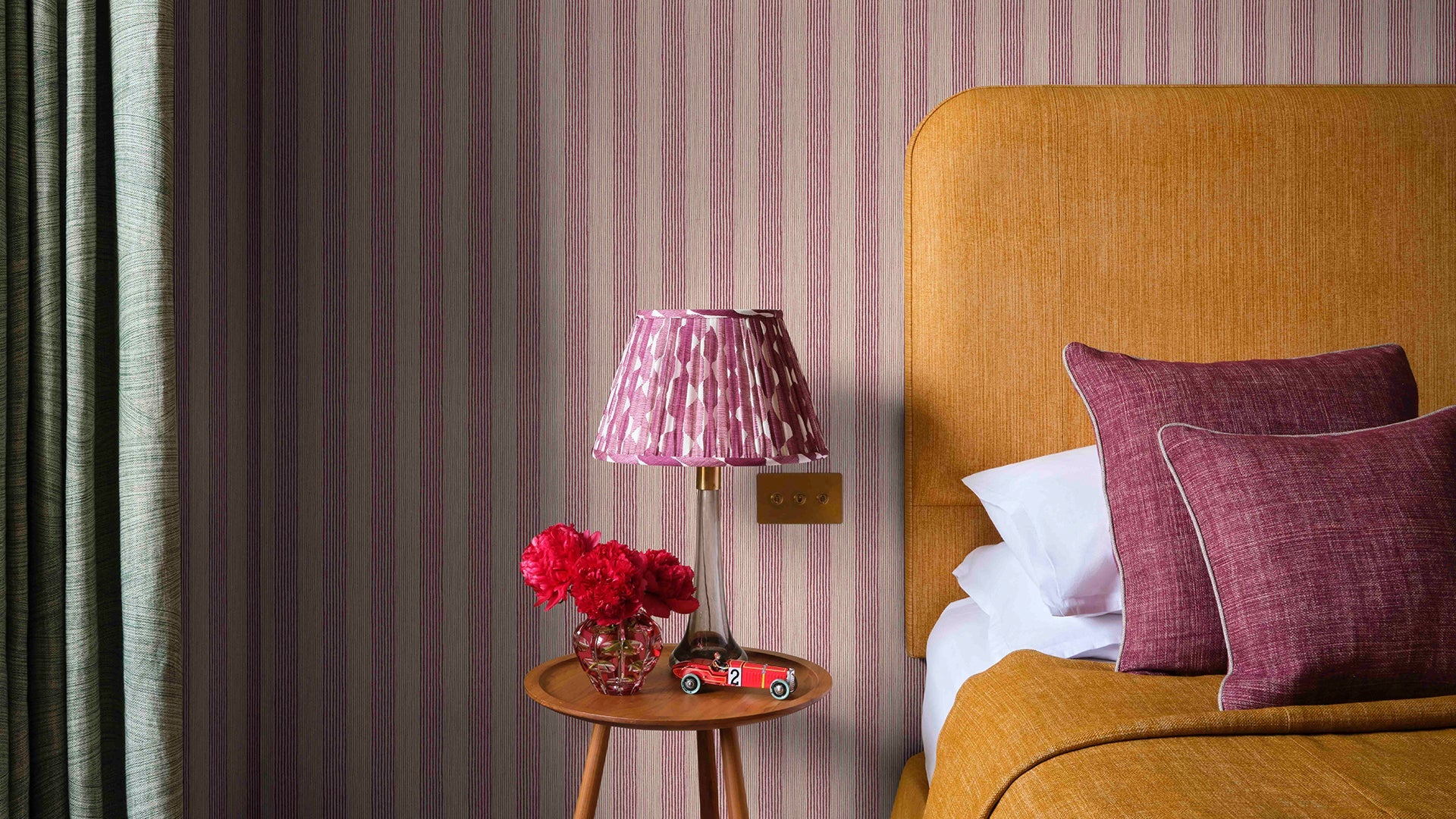 Ticking Wallpaper
