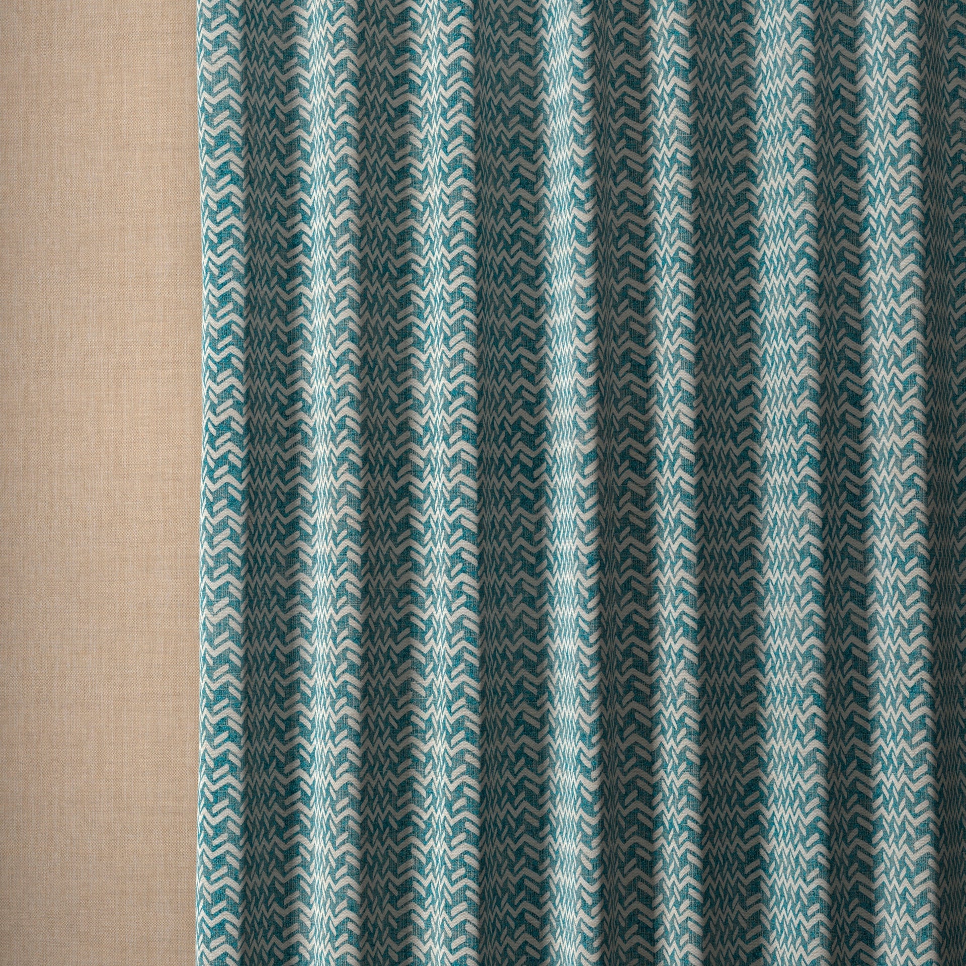 Chiltern Fabric 016