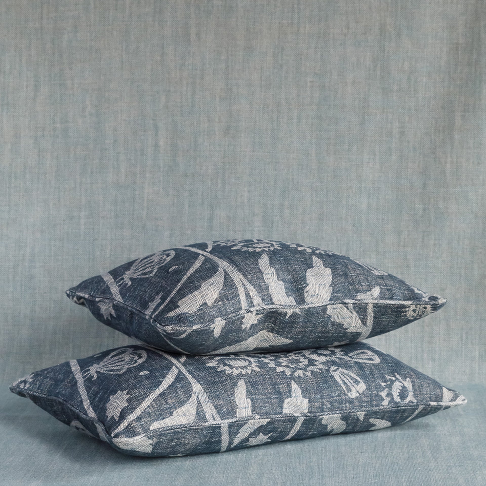 Oblong Cushion in Neutral Astrea