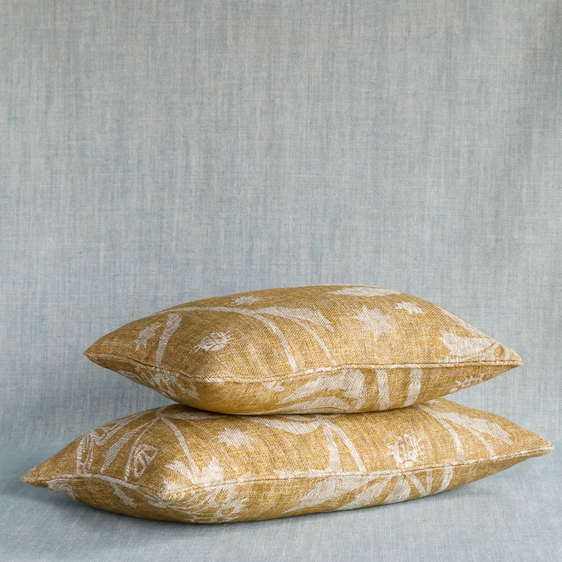 Oblong Cushion in Yellow Astrea