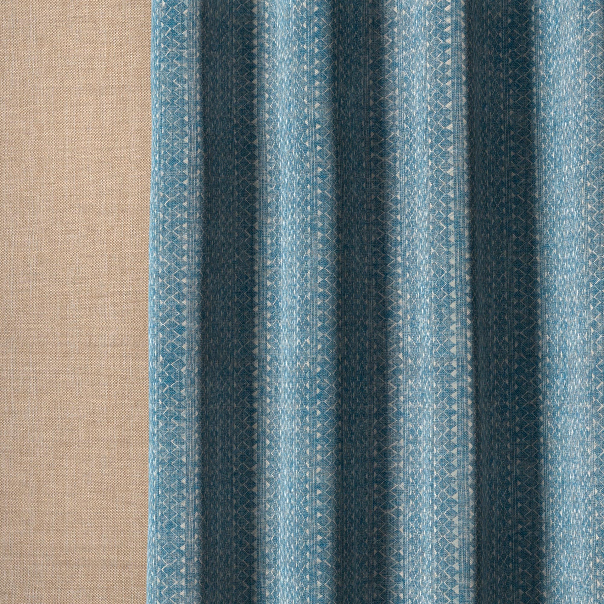 Quantock Fabric 004
