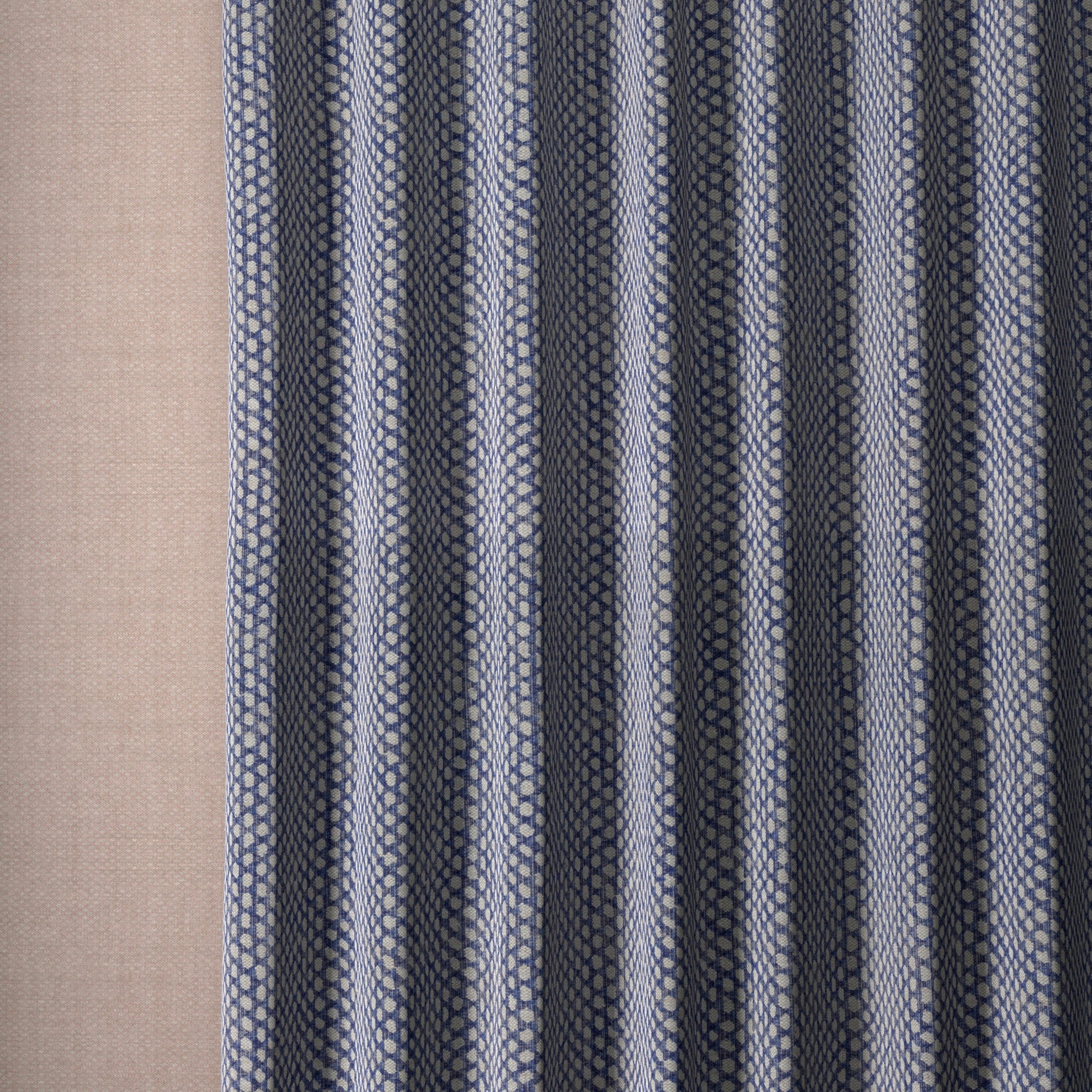 Wicker Fabric 102