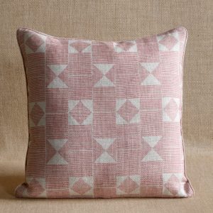 pink-flag-culs-f003-large-square-1